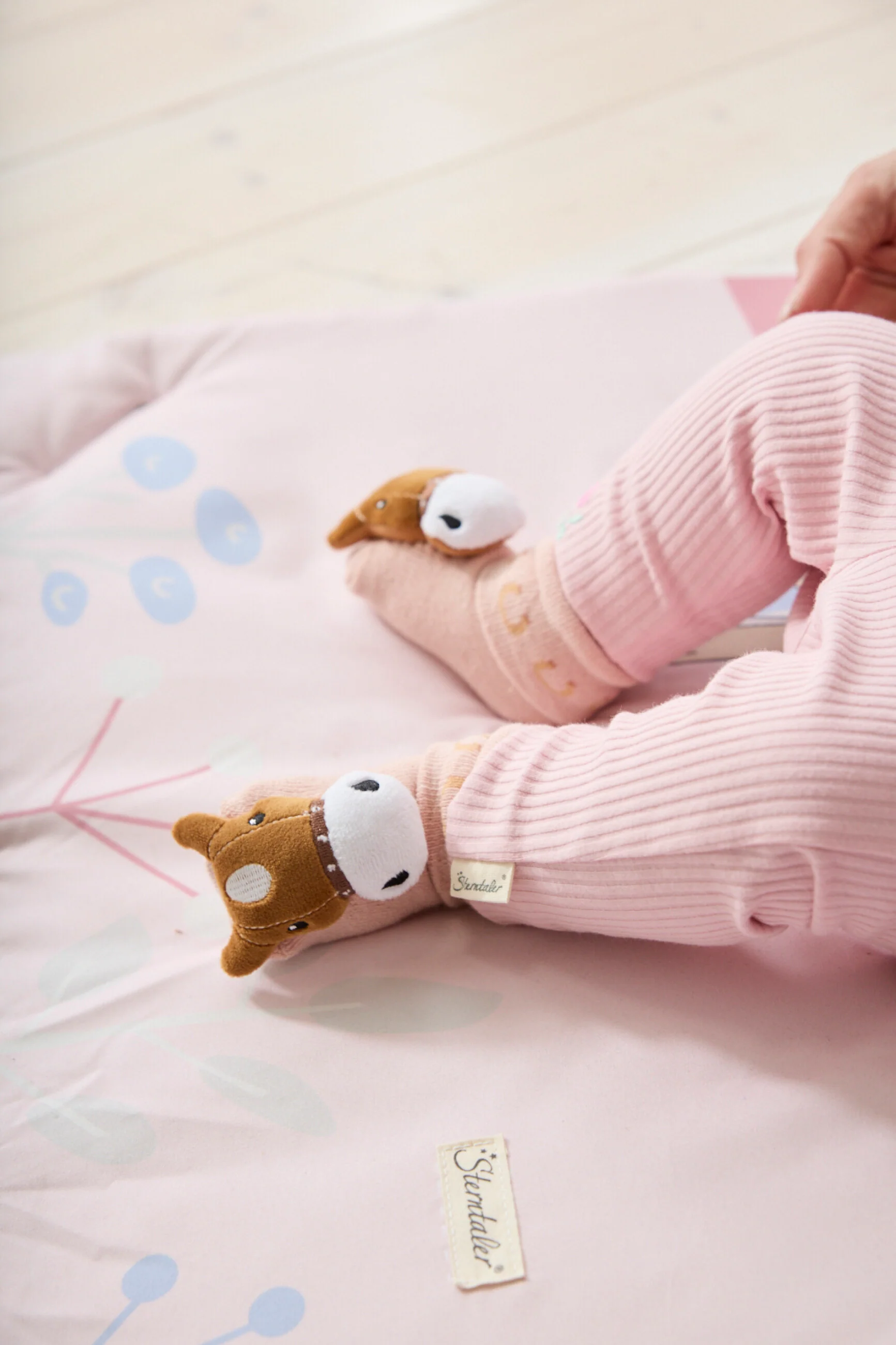 Baby Rasselsocken - Image 3