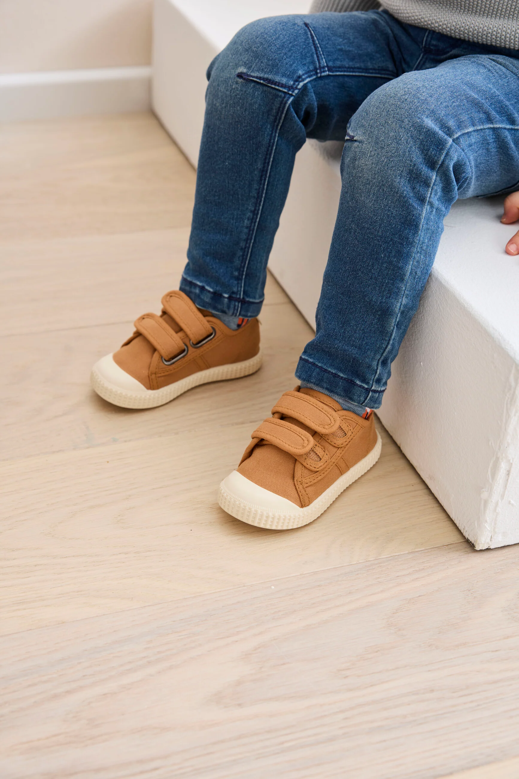 Sneaker - Image 18