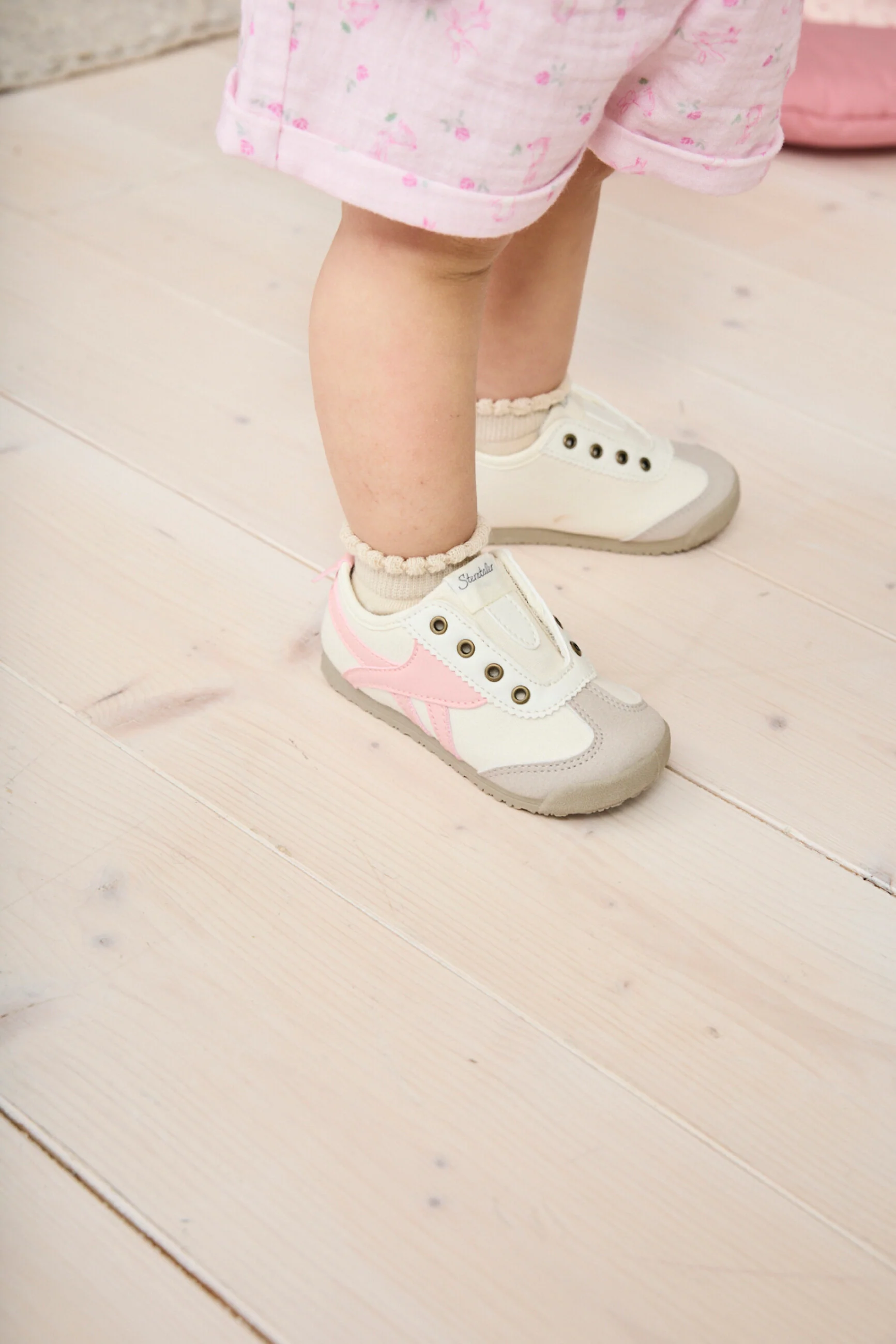 Sneaker - Image 14