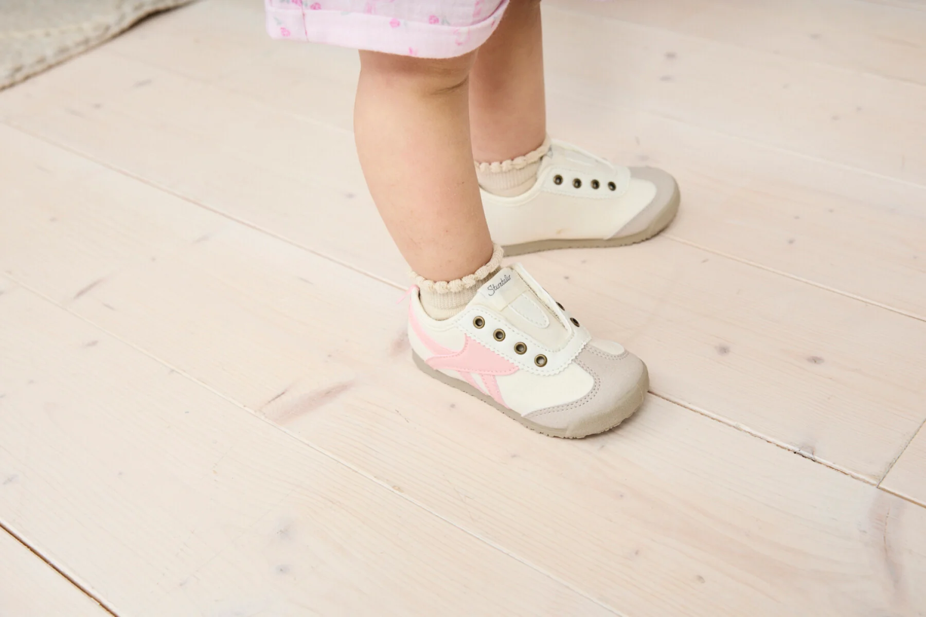Sneaker - Image 15