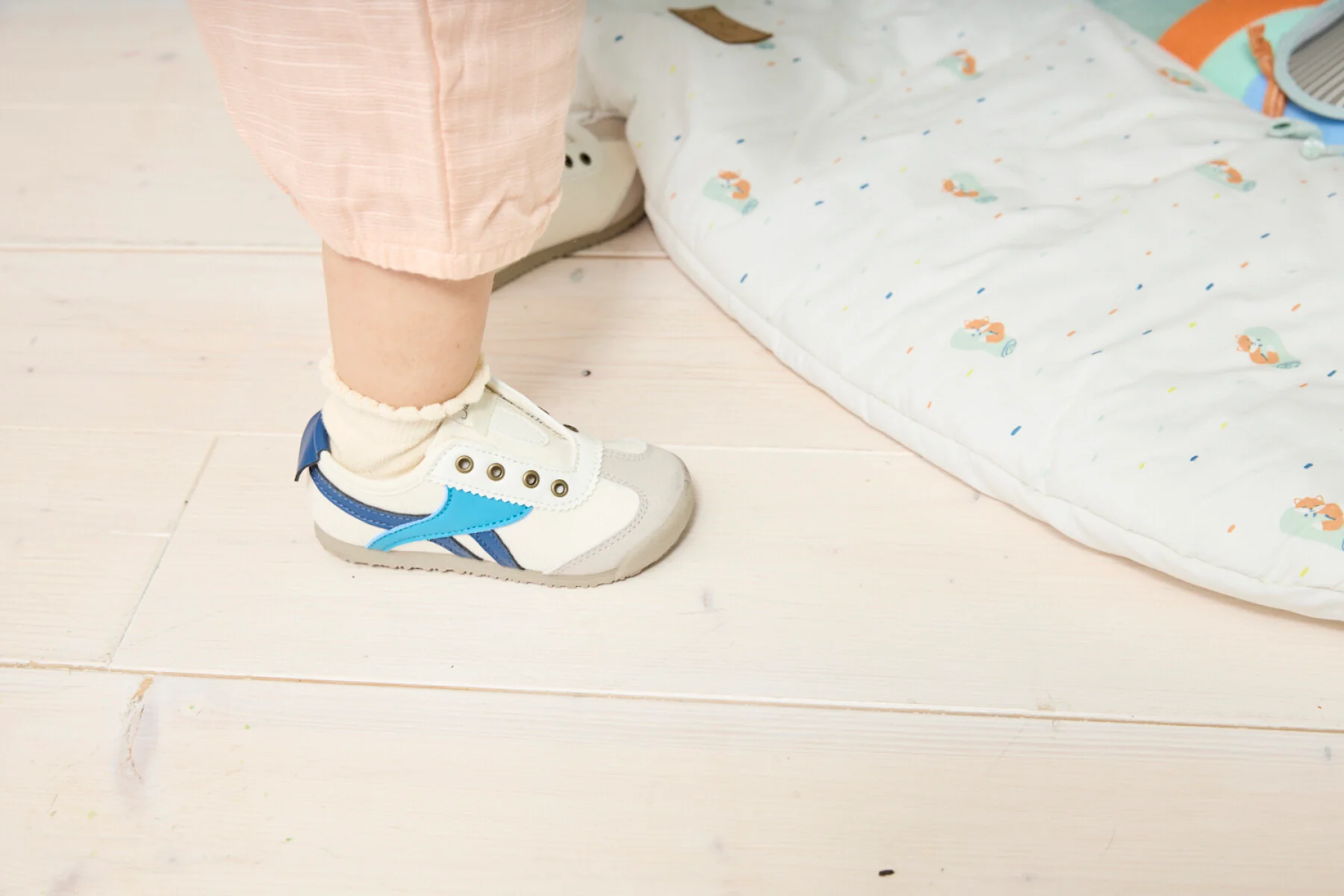 Sneaker - Image 3