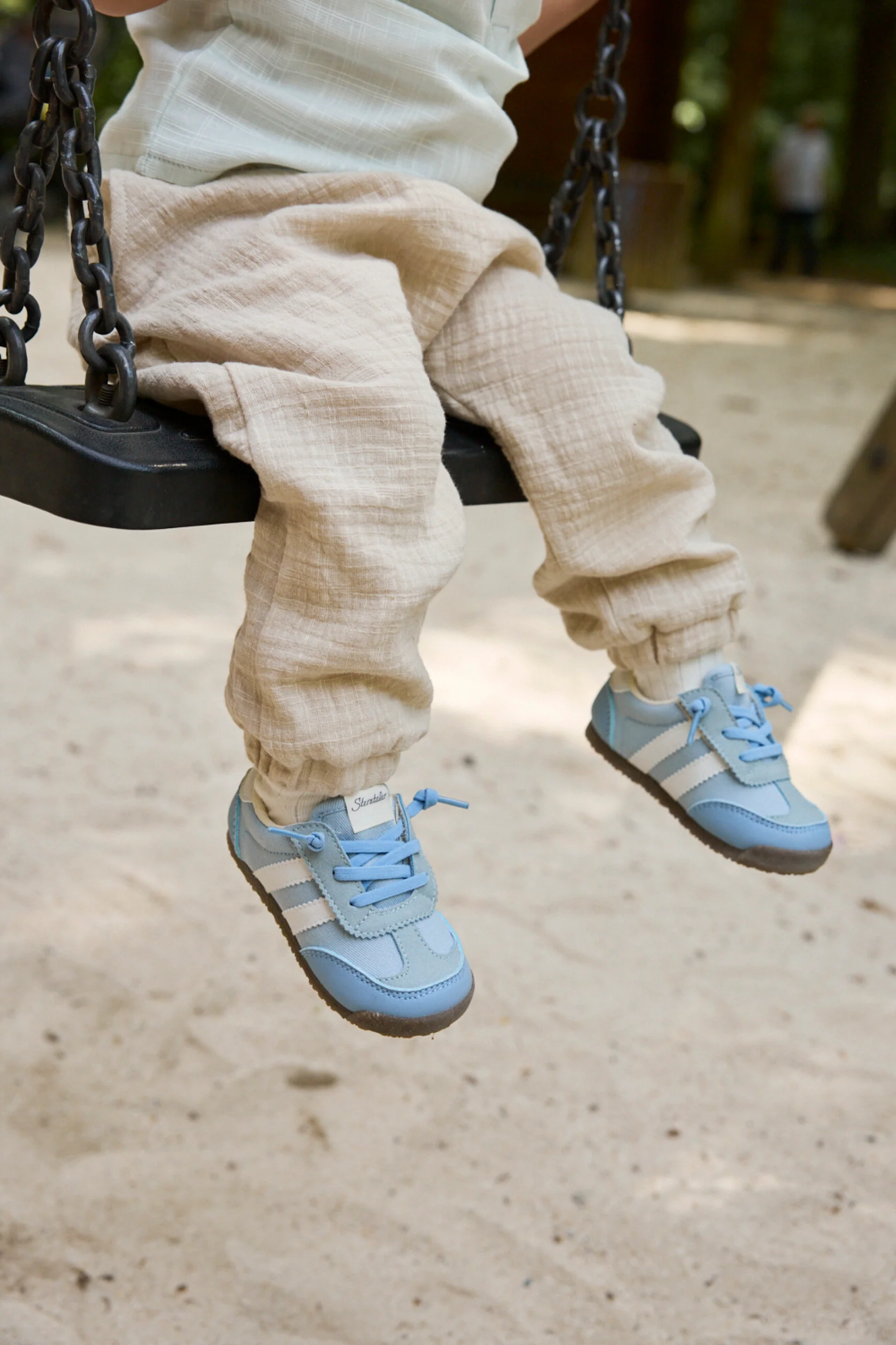 Sneaker - Image 17