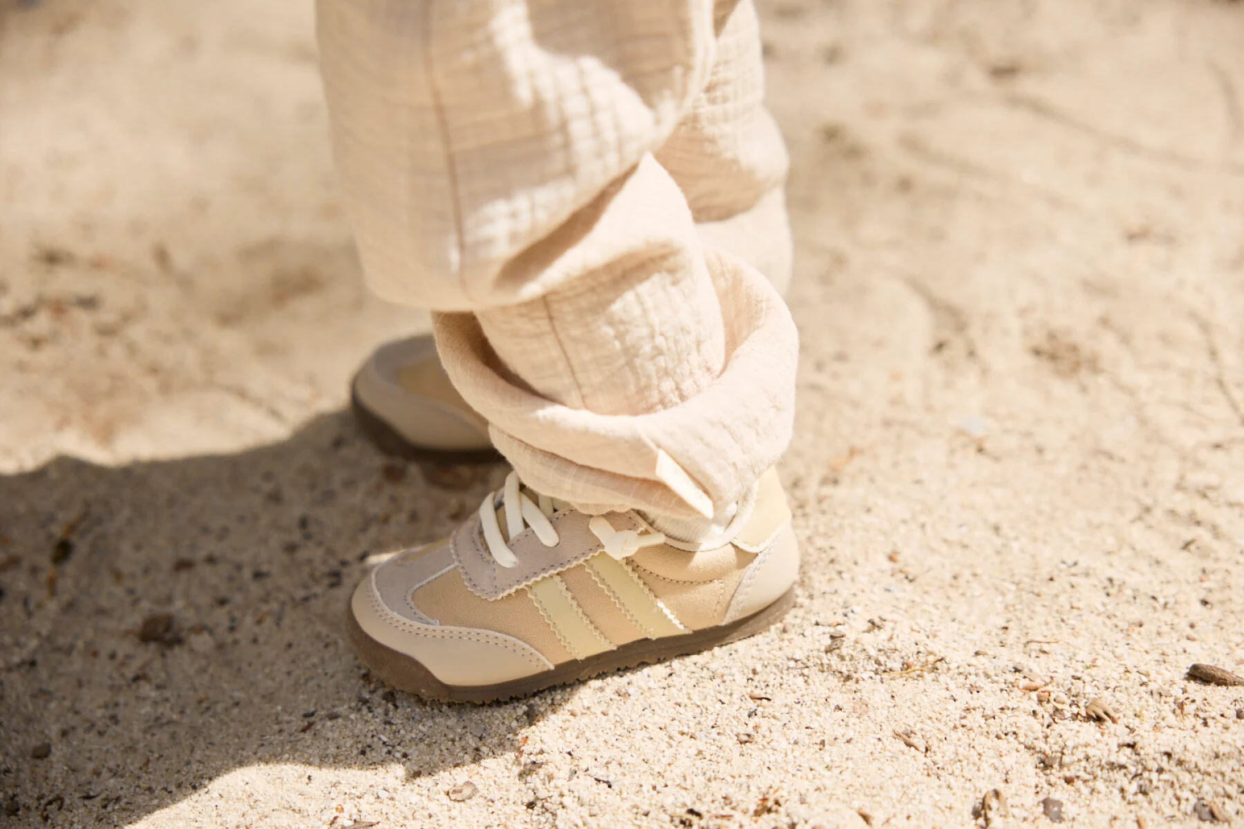 Sneaker - Image 32