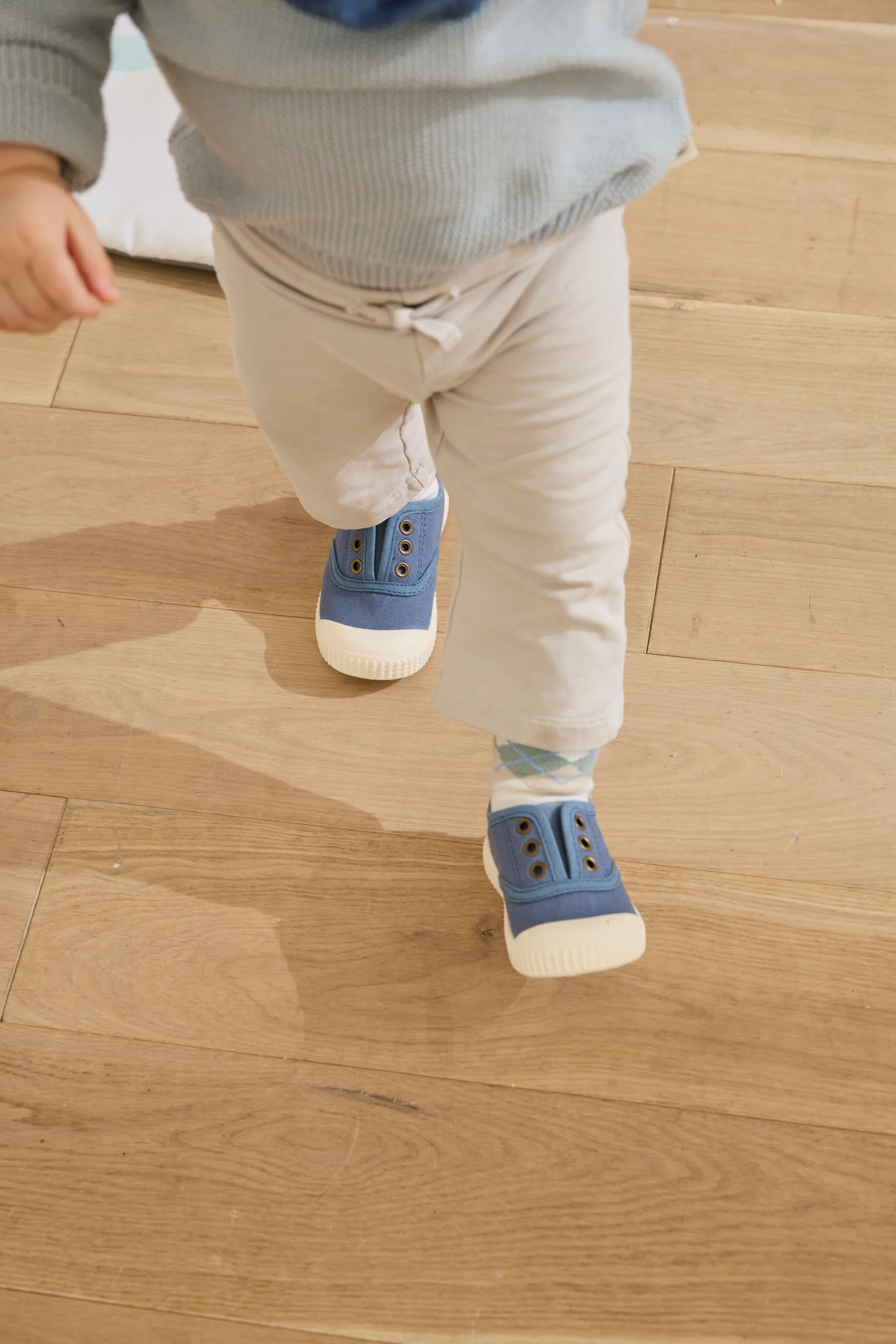 Sneaker - Image 3